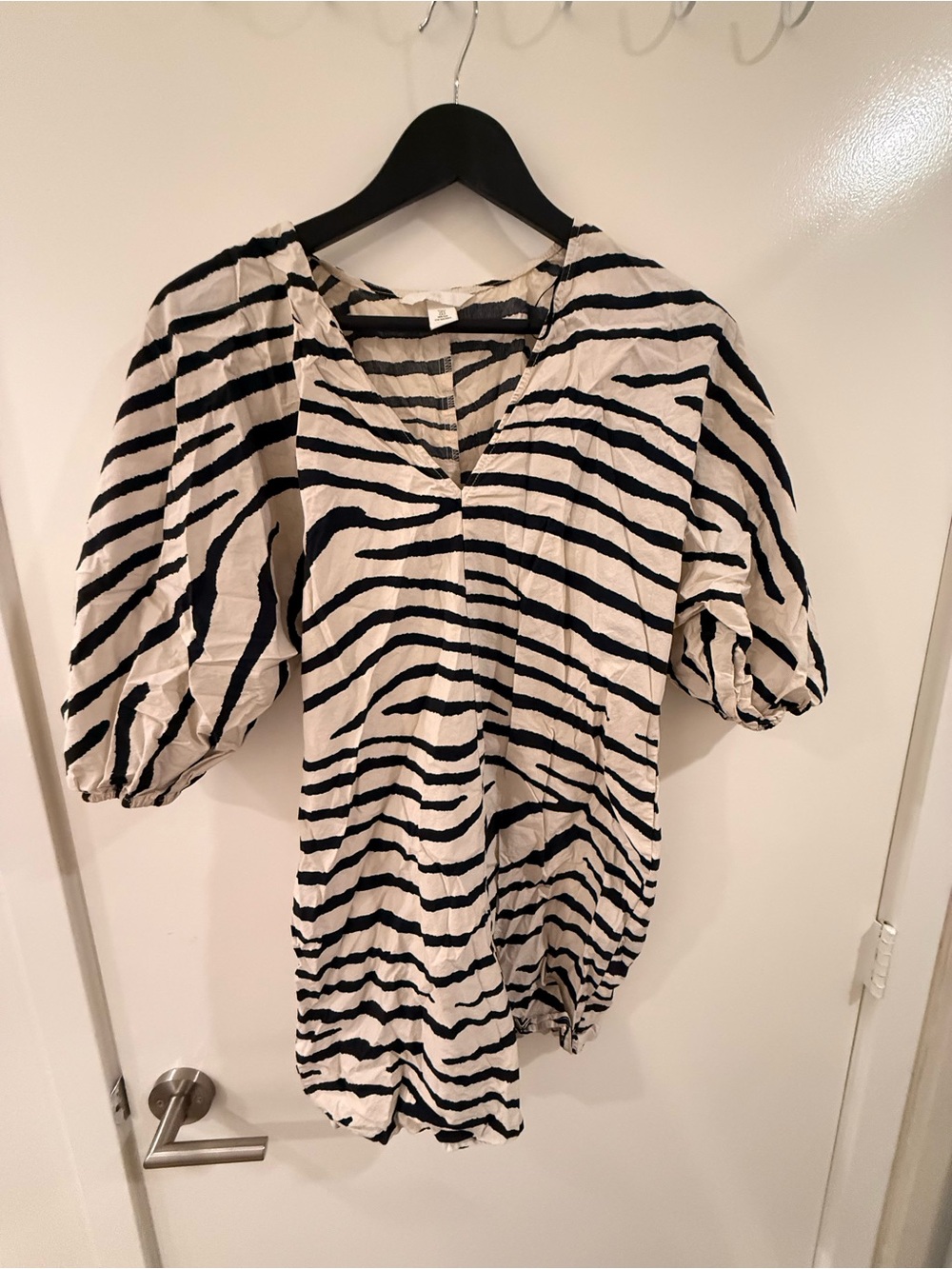 H&M Black & Cream Zebra-Print Puff Sleeve Blouse